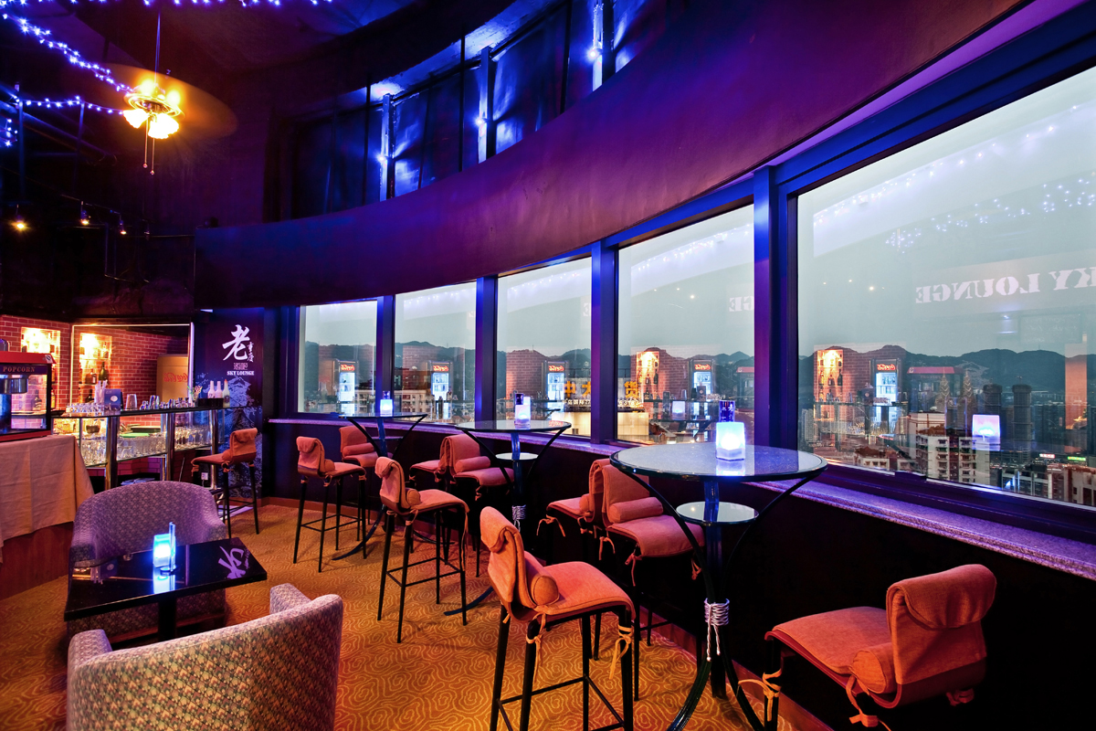 sky lounge 4.0 分   条点评 直线距离 100m