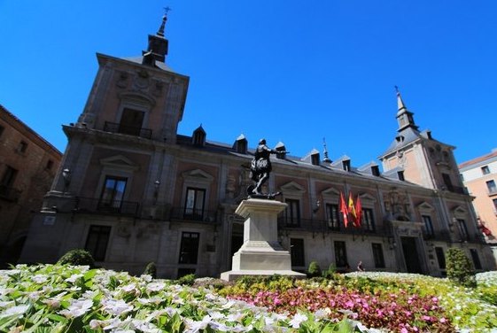 马德里市政广场