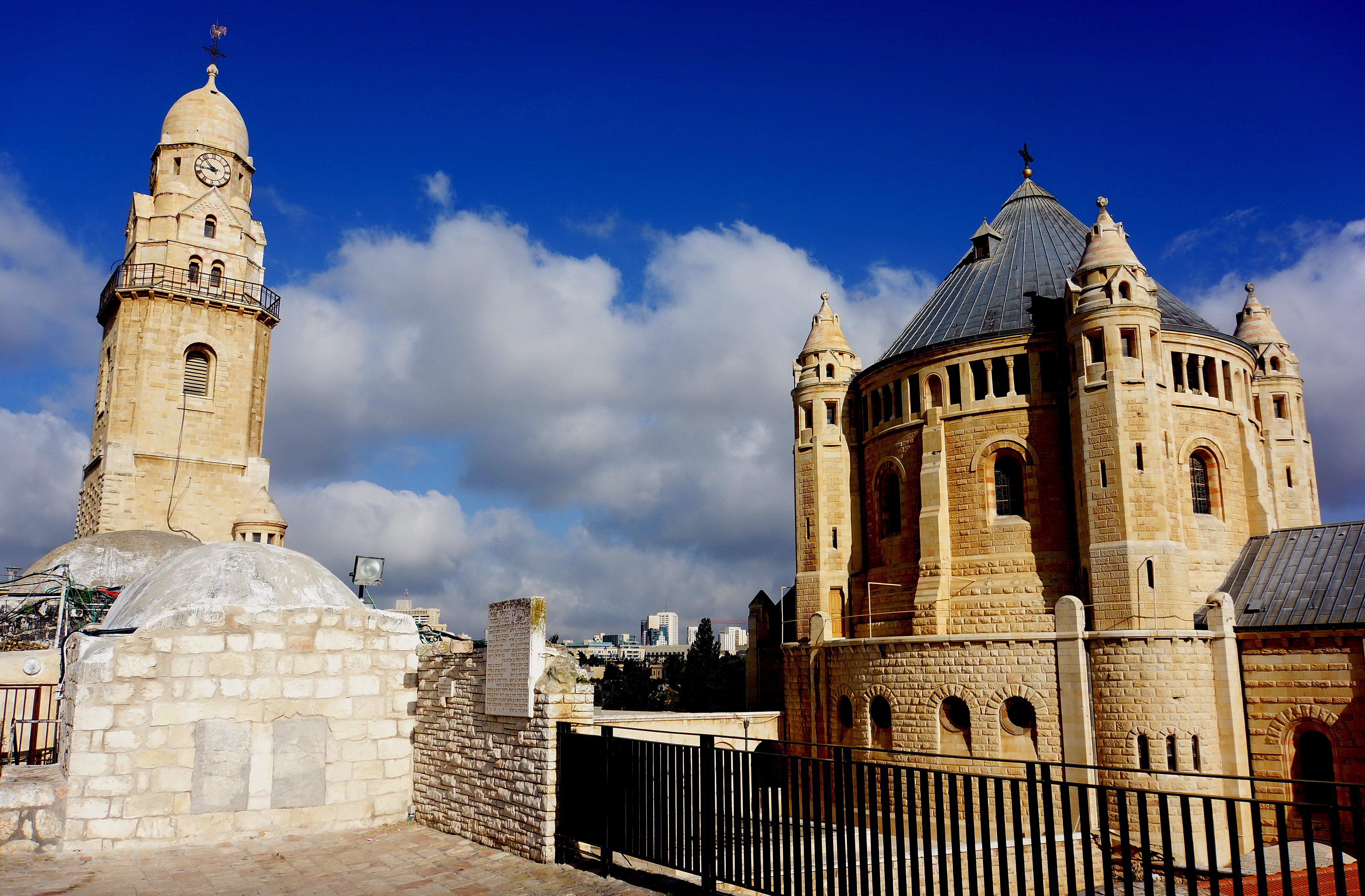 【携程攻略】耶路撒冷圣墓教堂景点,圣墓教堂，东正教中称其为“复活教堂”，也是苦路的最后一站。基督徒…
