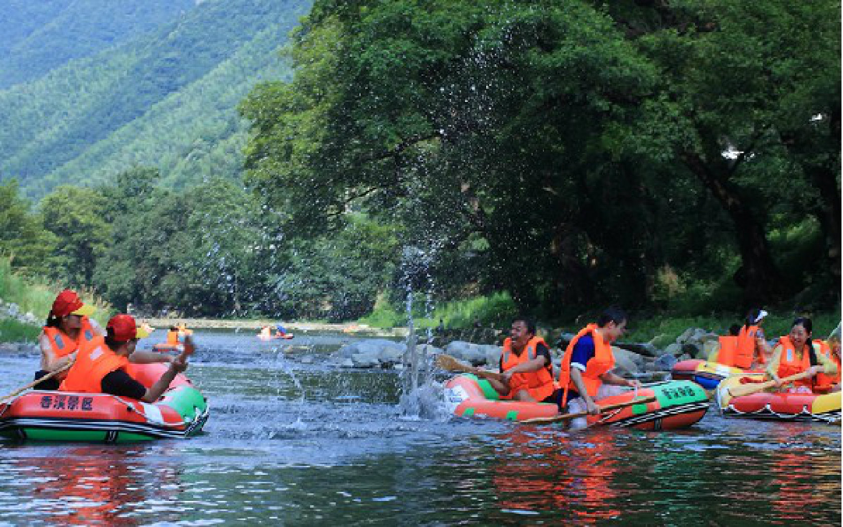 安徽黄山 宏村3日2晚半自助游 上海名牌 优质酒店随心选 加赠漂流