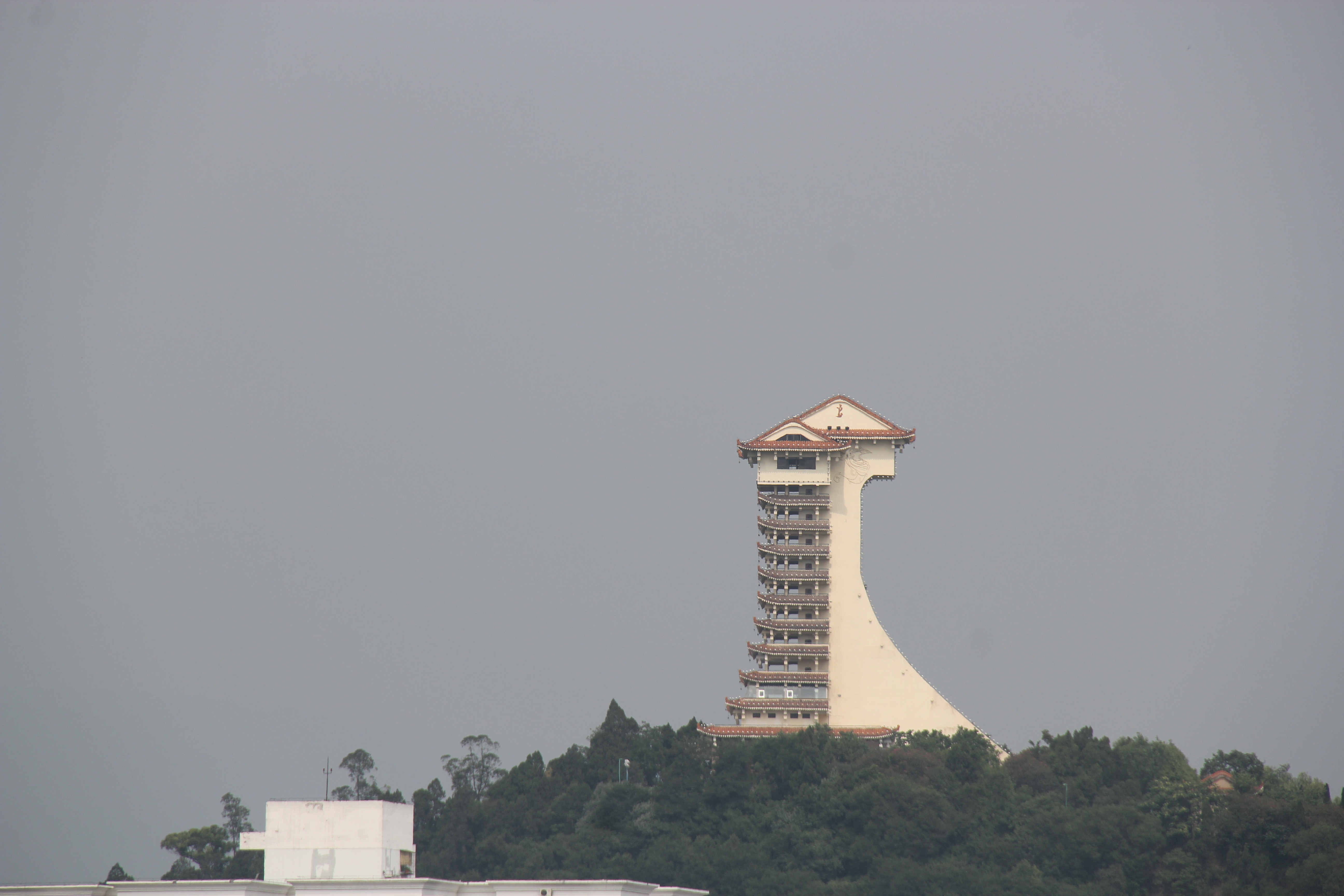       广元的标志性建筑--凤凰楼