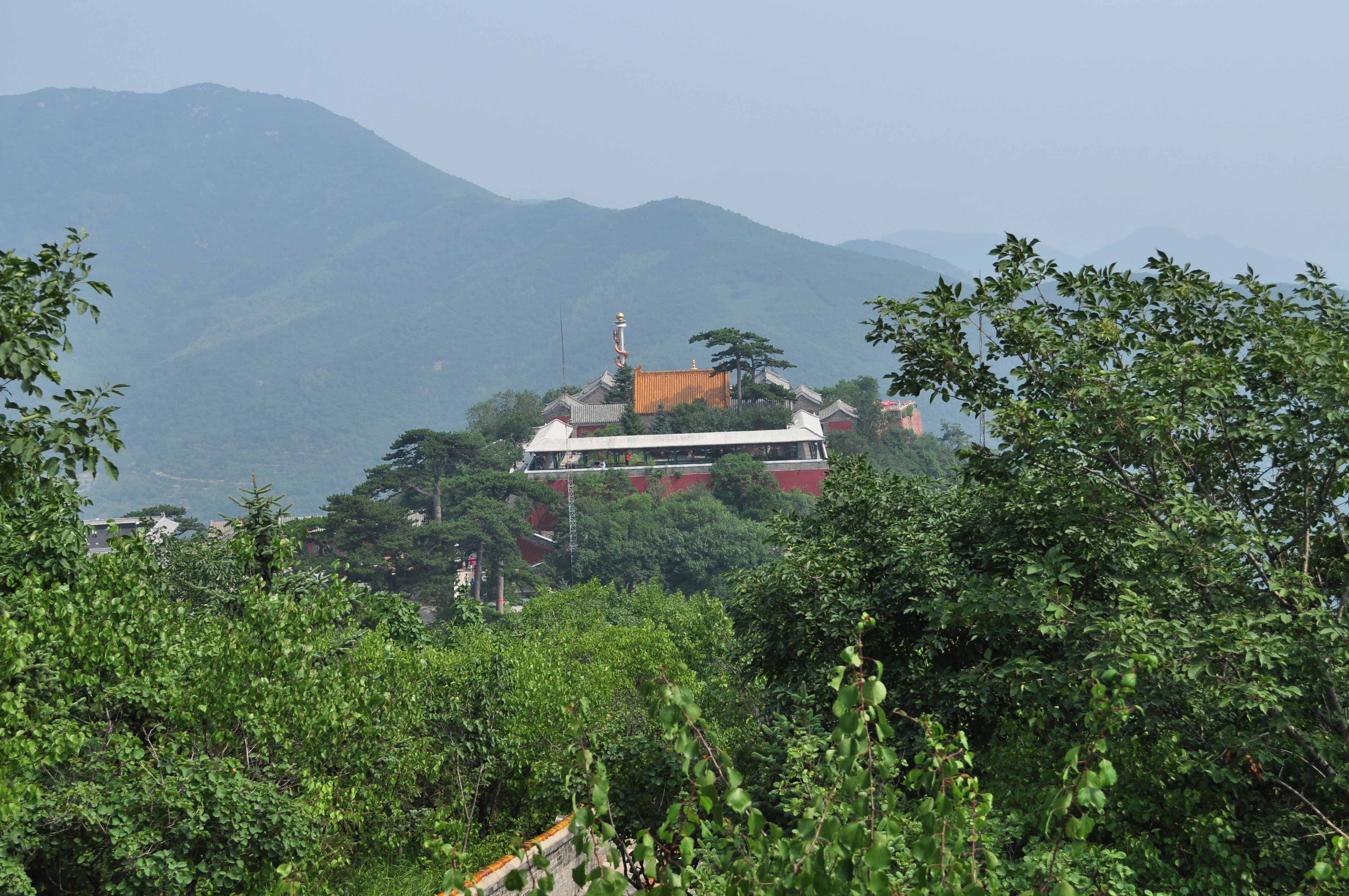 妙峰山的夏天與秋天