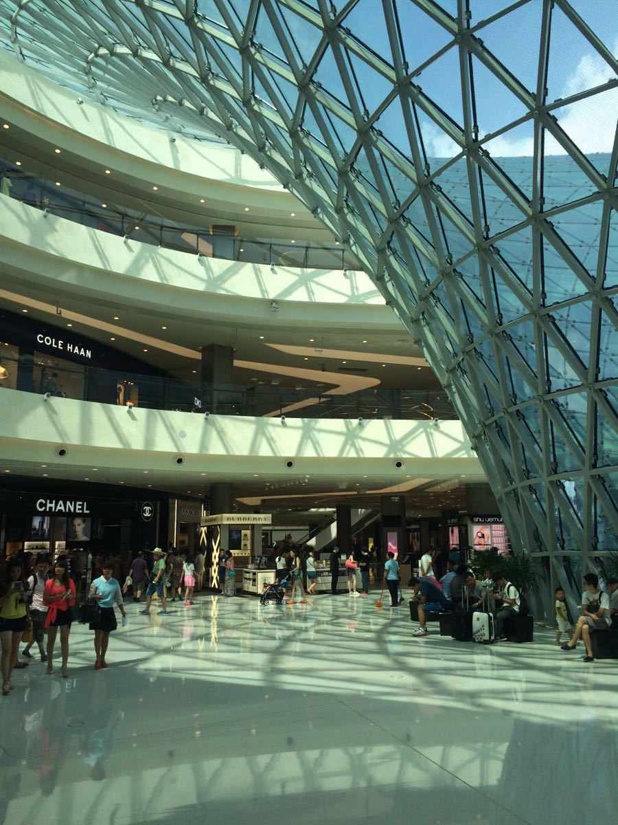 三亚大型商场购物中心图片