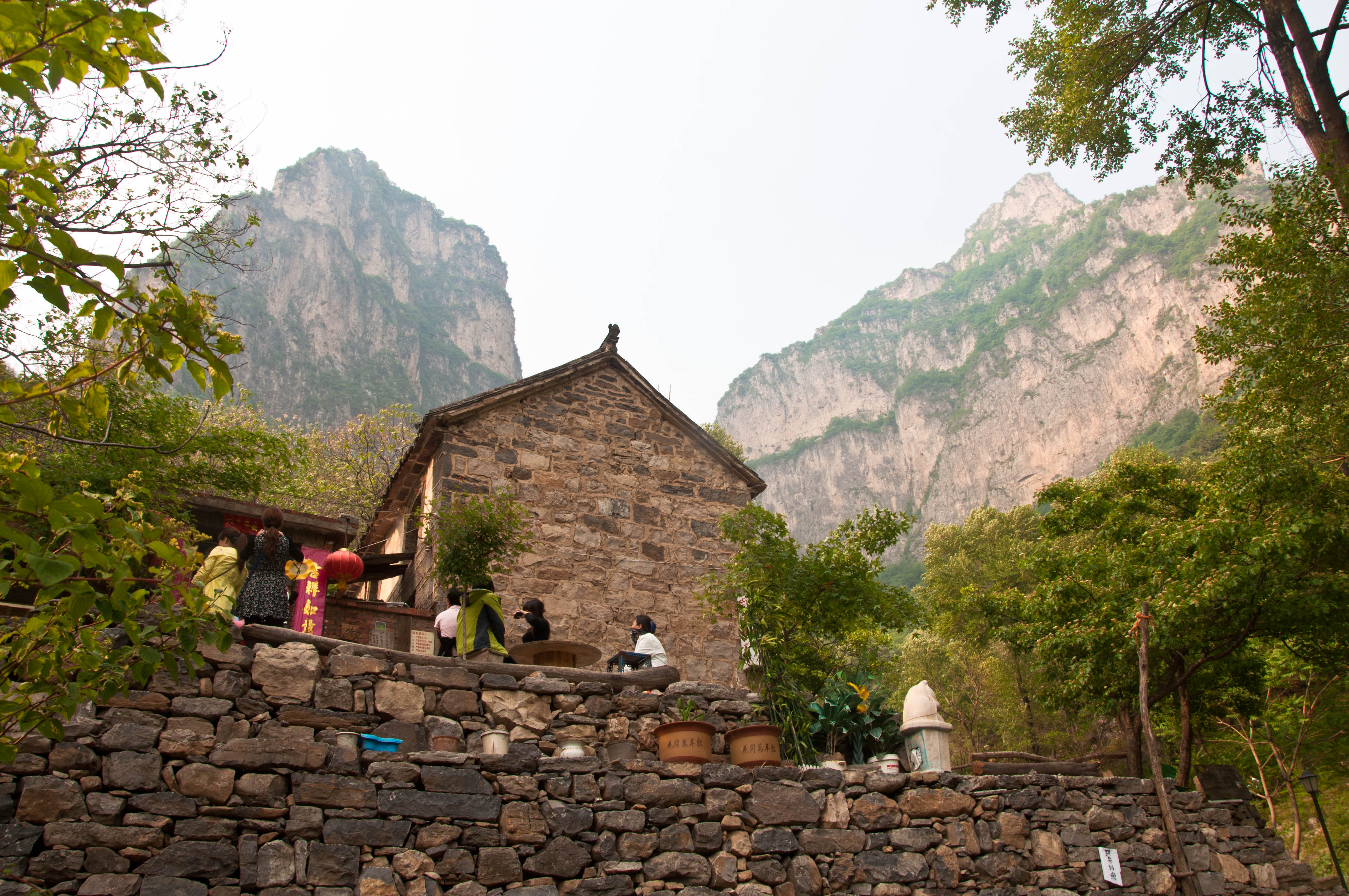 河南新乡辉县郭亮旅游攻略，求大神帮助！-河南南阳到辉县郭亮村要多长时间好玩吗