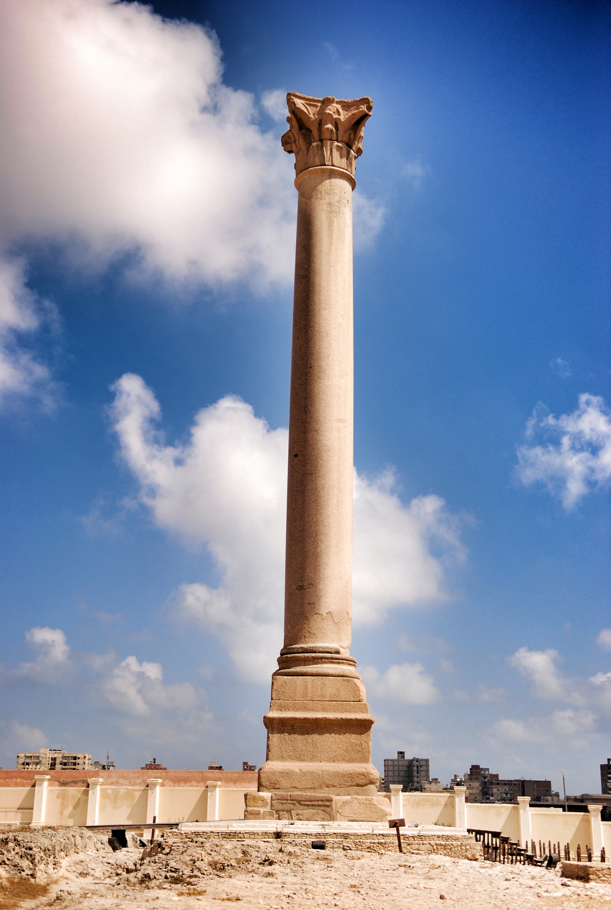 埃及 庞贝柱_埃及庞贝石柱_埃及庞贝神柱的图片