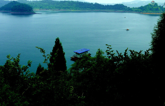 绵阳仙海婚纱照_绵阳仙海湖图片