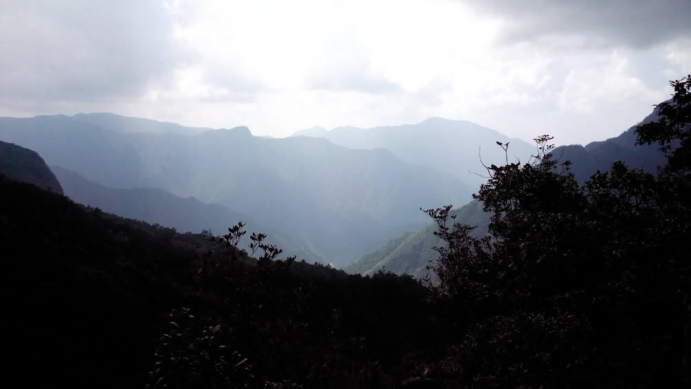 中秋游龙泉,浓浓中国风……一座小山城,二绝惊天下,双宝耀神州,瓯江源