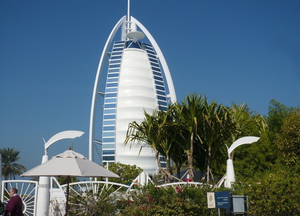 迪拜塔上的小公主—迪拜旅游购物攻略