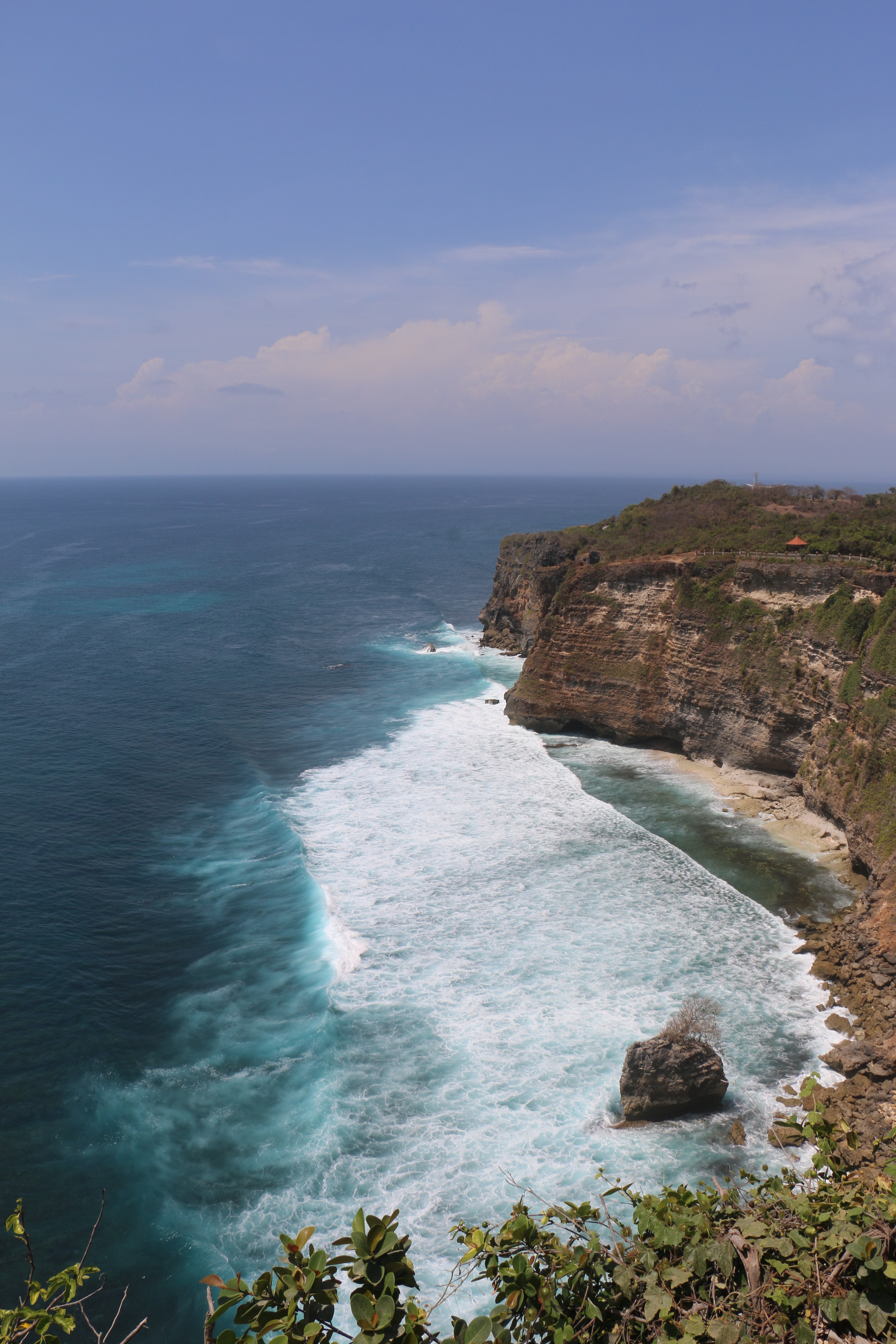 乌鲁瓦图断崖,巴厘岛乌鲁瓦图断崖攻略/地址/图片/门票【携程攻略】