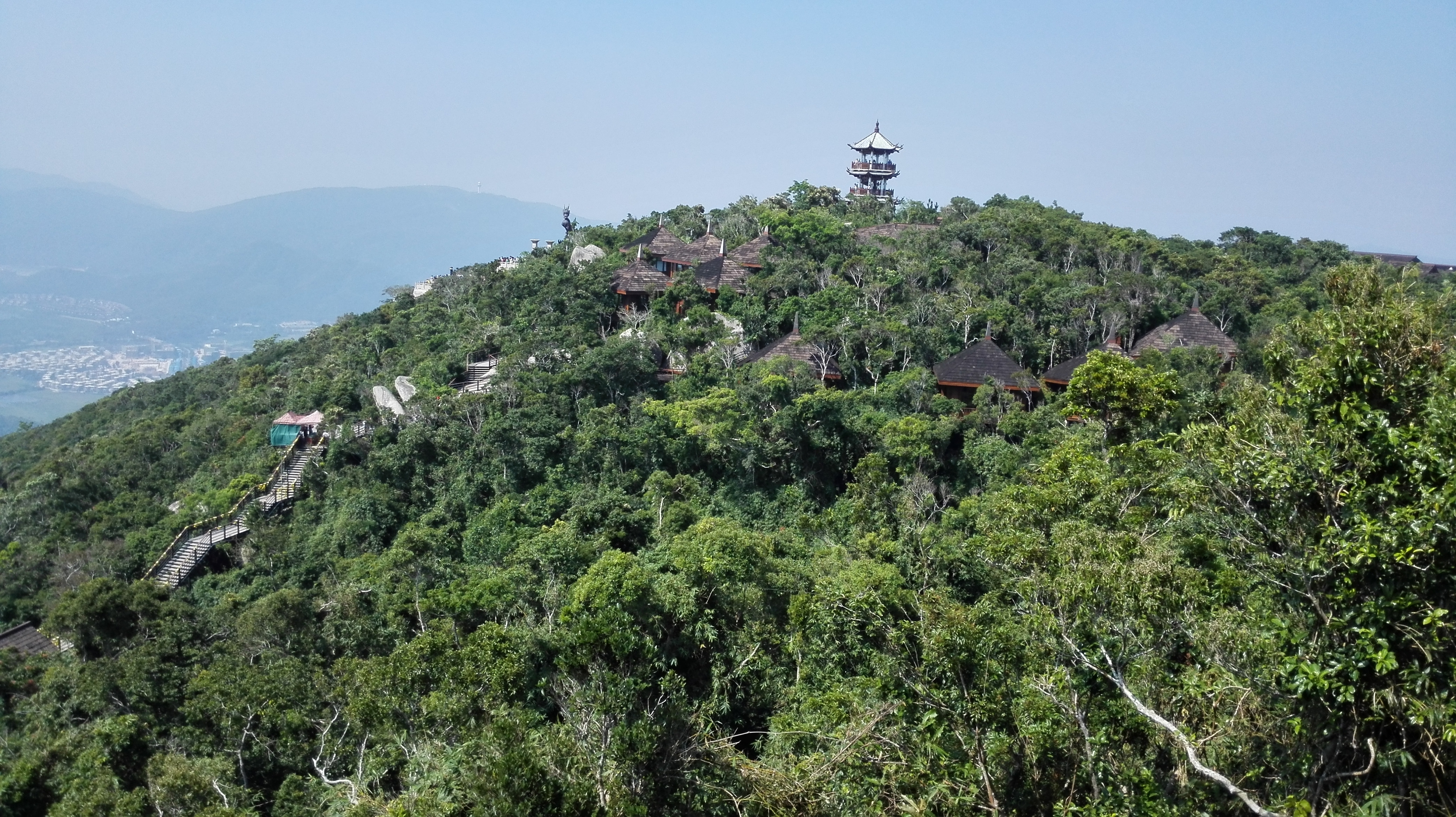 亚龙湾热带天堂森林公园