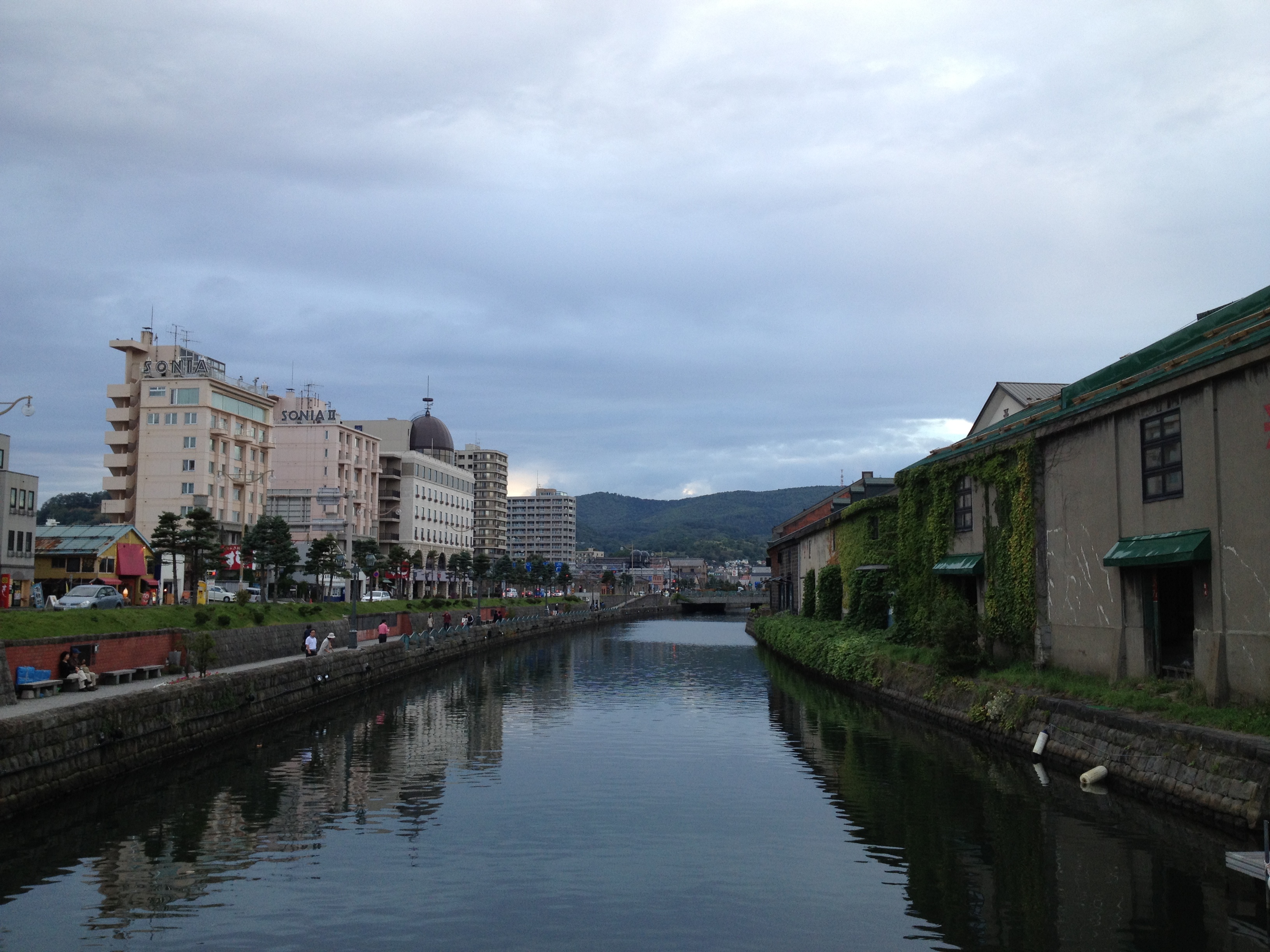 一群妖孽們的北海道美食溫泉之旅～登別*小樽*富良野*阿寒地區(2012