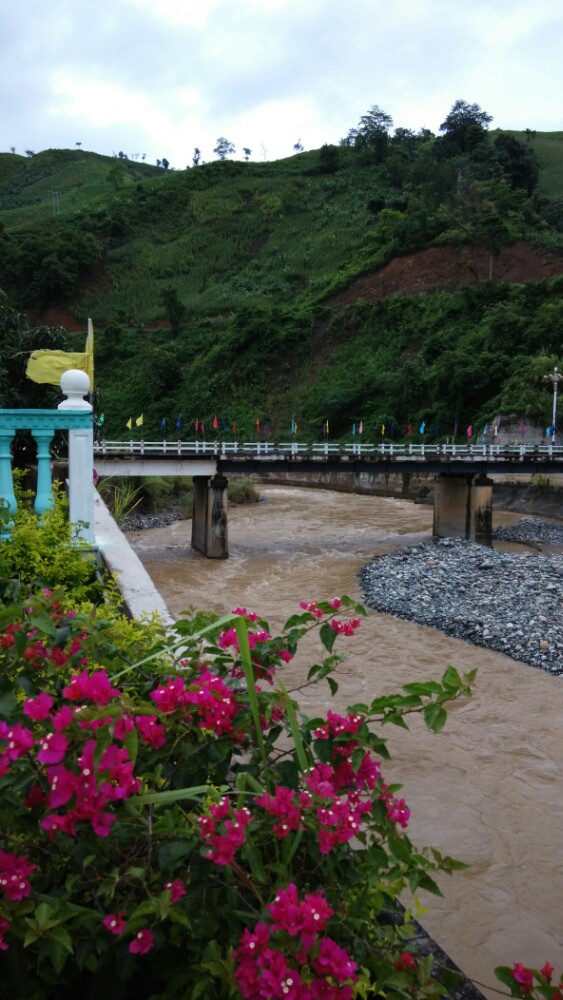 金水河口岸 勐拉温泉