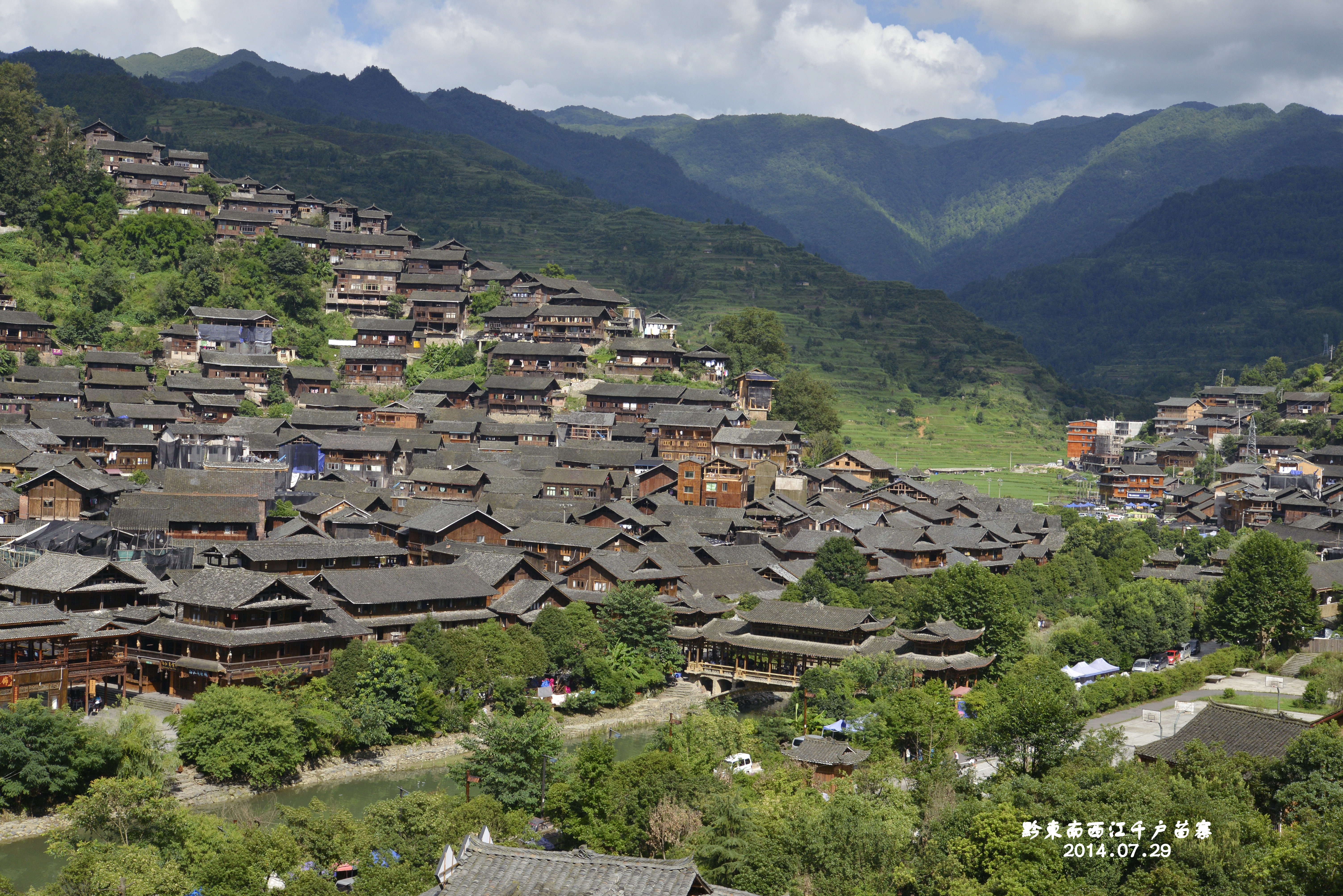 貴州黔東南-鎮遠古鎮,西江千戶苗寨 黃果樹火車十日自由行