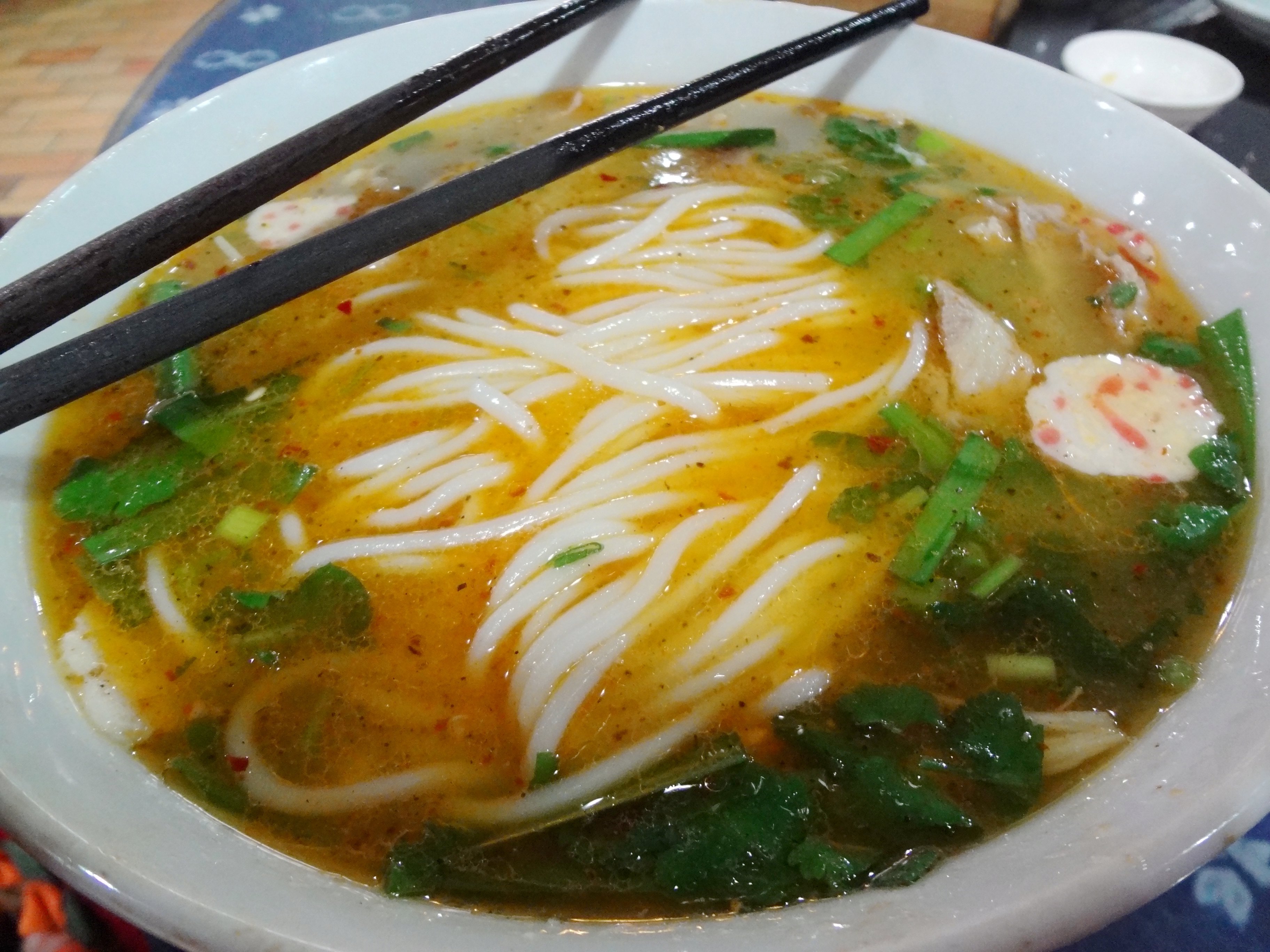 桥香园过桥米线(关上店)