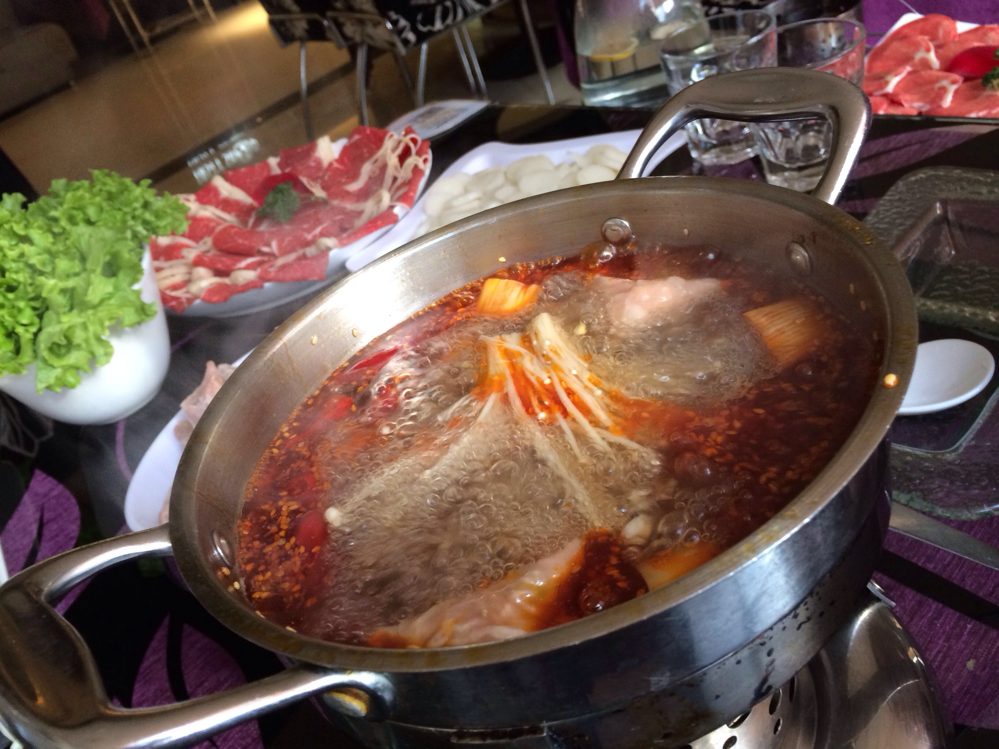 【携程攻略】乌鲁木齐麻辣空间餐馆,比较偏爱的火锅店,蘸料很入味