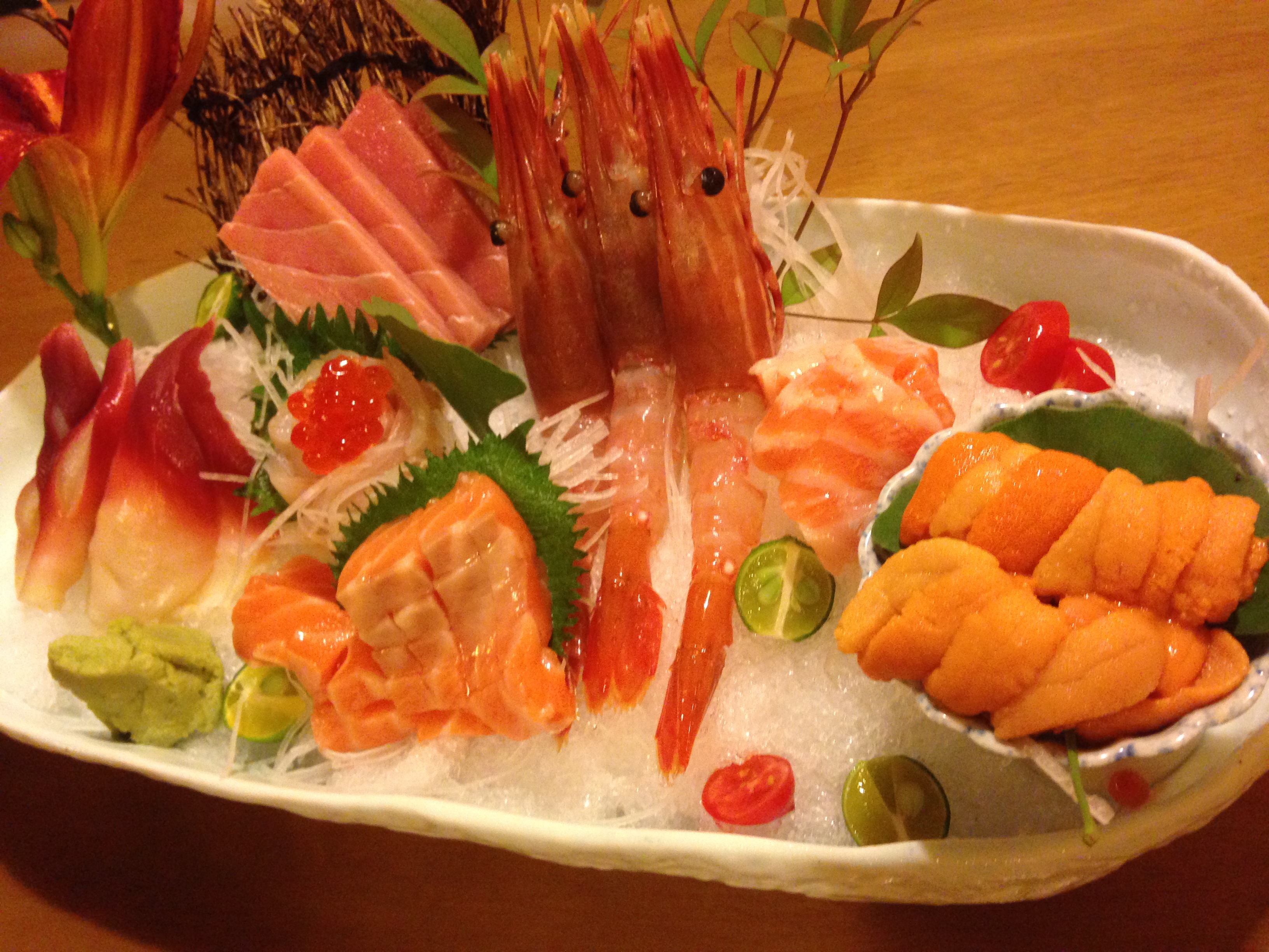 照例刺身寿司热菜点了几个大厨推荐的大厨就是老板自己创业不是日本人