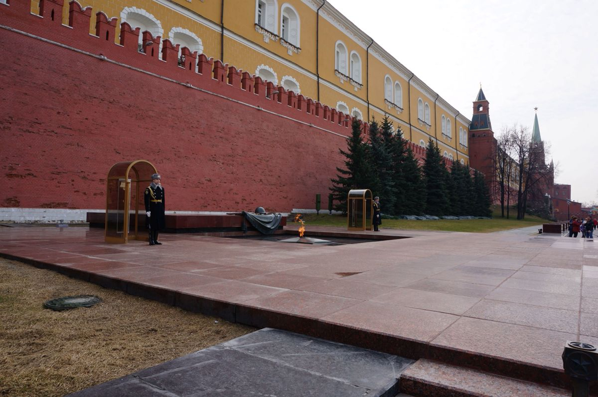 无名烈士墓tomb of unknown soldier