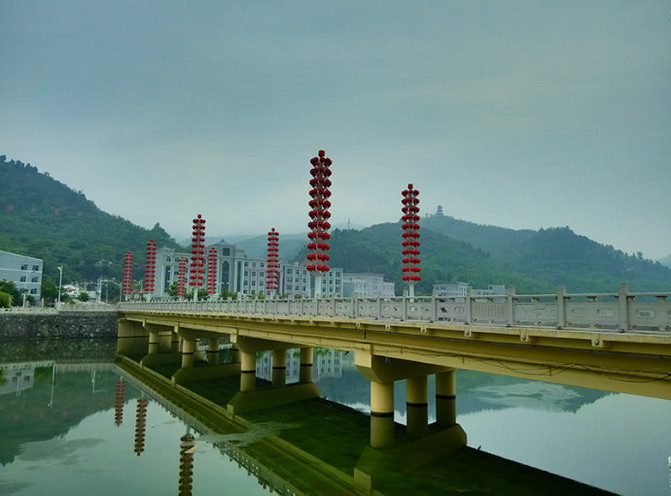 走进陇南.山水小城两当县