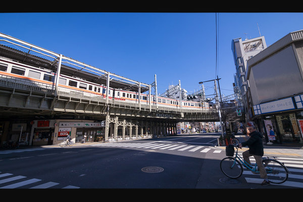 浅草站 晴空,前往银座线 请原谅一个广角扫街控