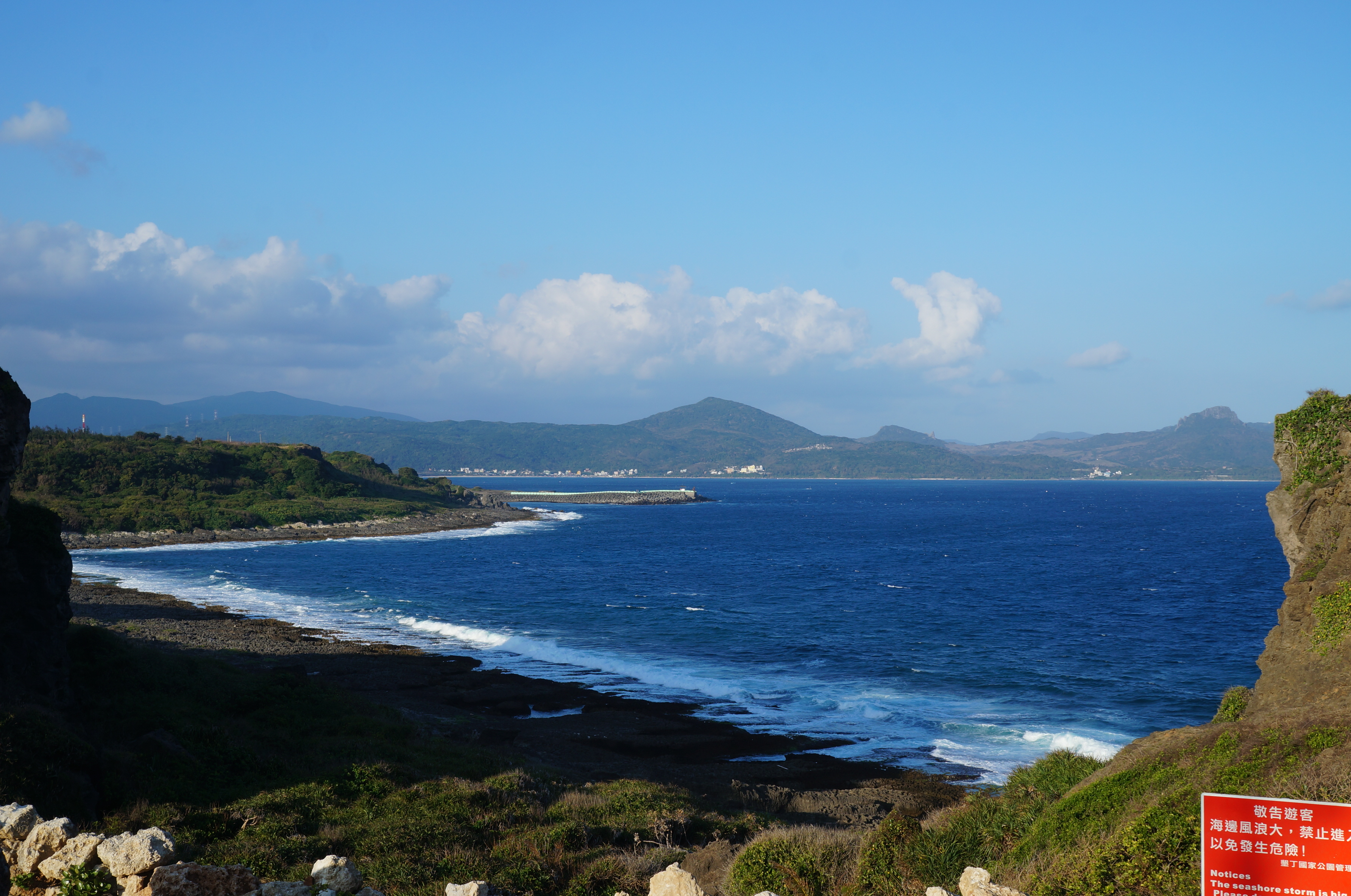 第二站前往猫鼻头公园,这块凸出的海岬是台湾海峡与巴士海峡的分界线