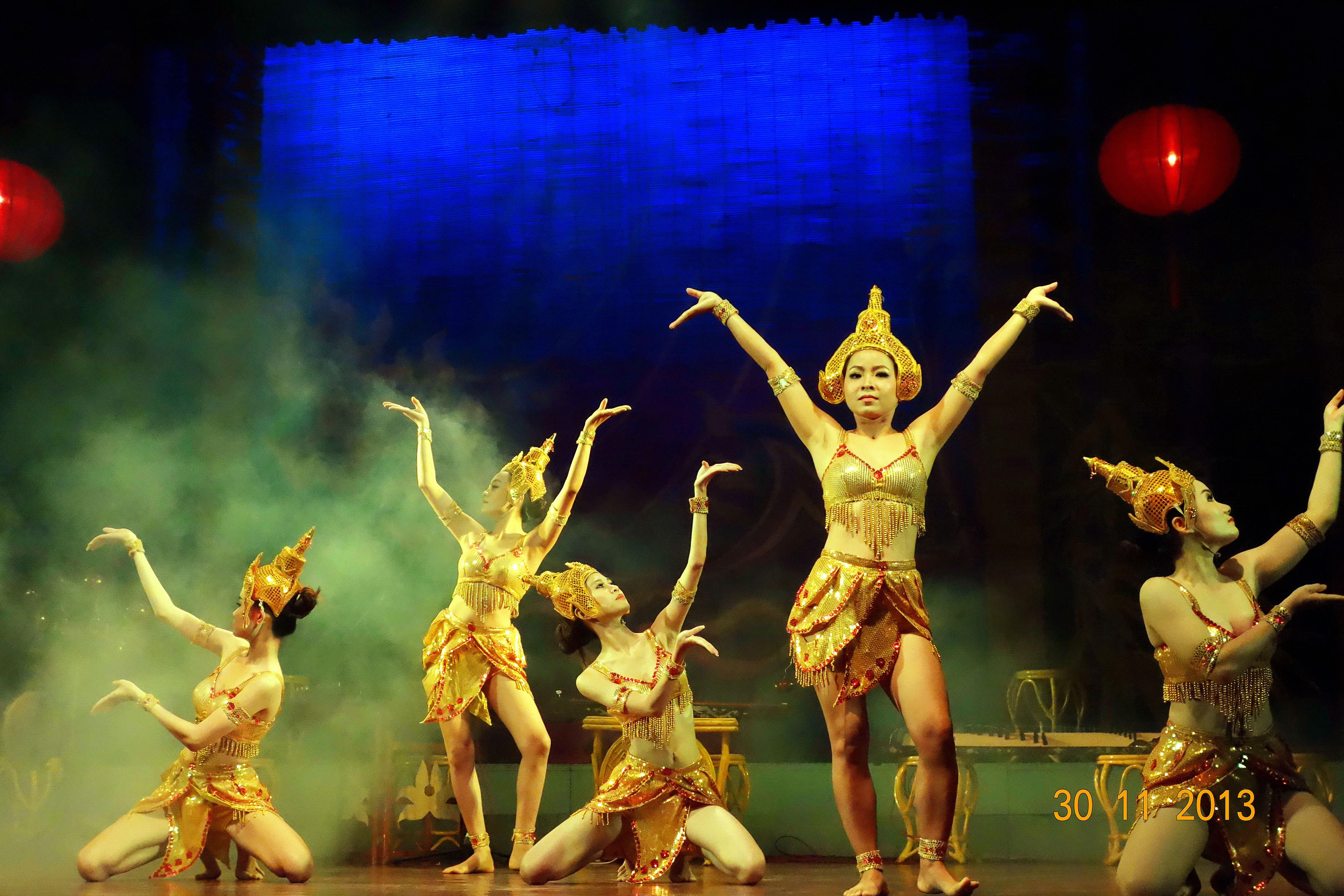 丽星邮轮【双子星号】越南·岘港 一日游