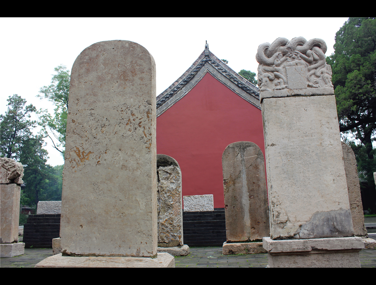 探秘靈巖寺,迷失千年古剎