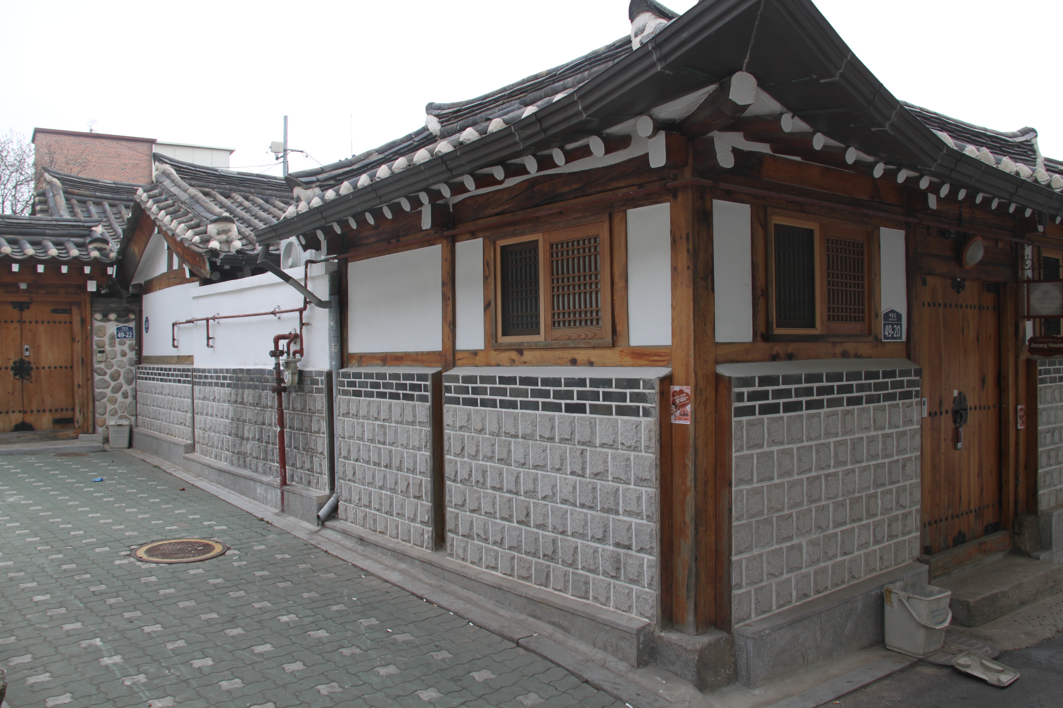 一个不懂韩语英语的乡巴佬将韩国踩在脚下