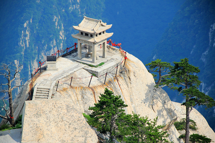 趁还有胆,爬个华山!