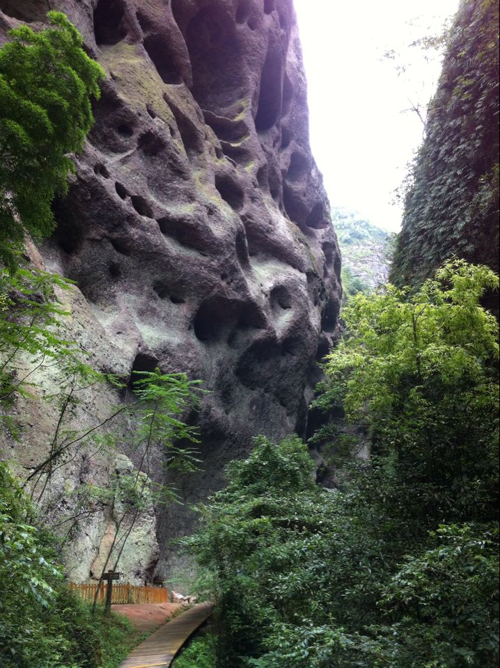 寨下大峡谷悬天峡图片