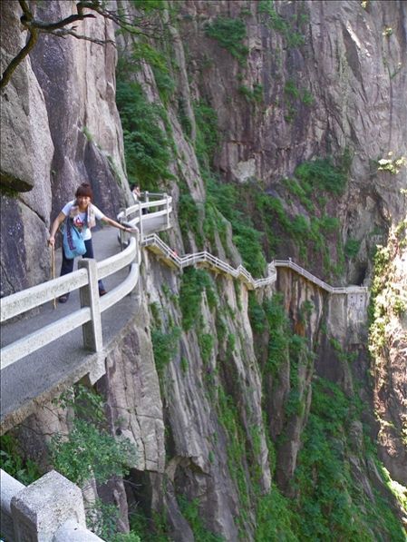 【超级大攻略】黄山-翡翠谷-宏村西递南屏-九华山-千岛湖-南京九日