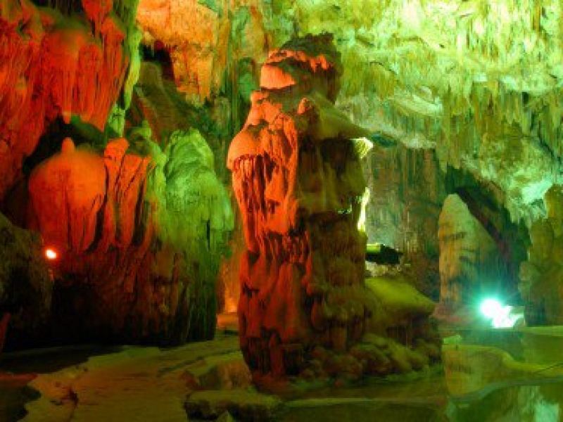 曲靖彩云洞攻略-彩云洞门票价格多少钱-团购票价预定优惠-景点地址
