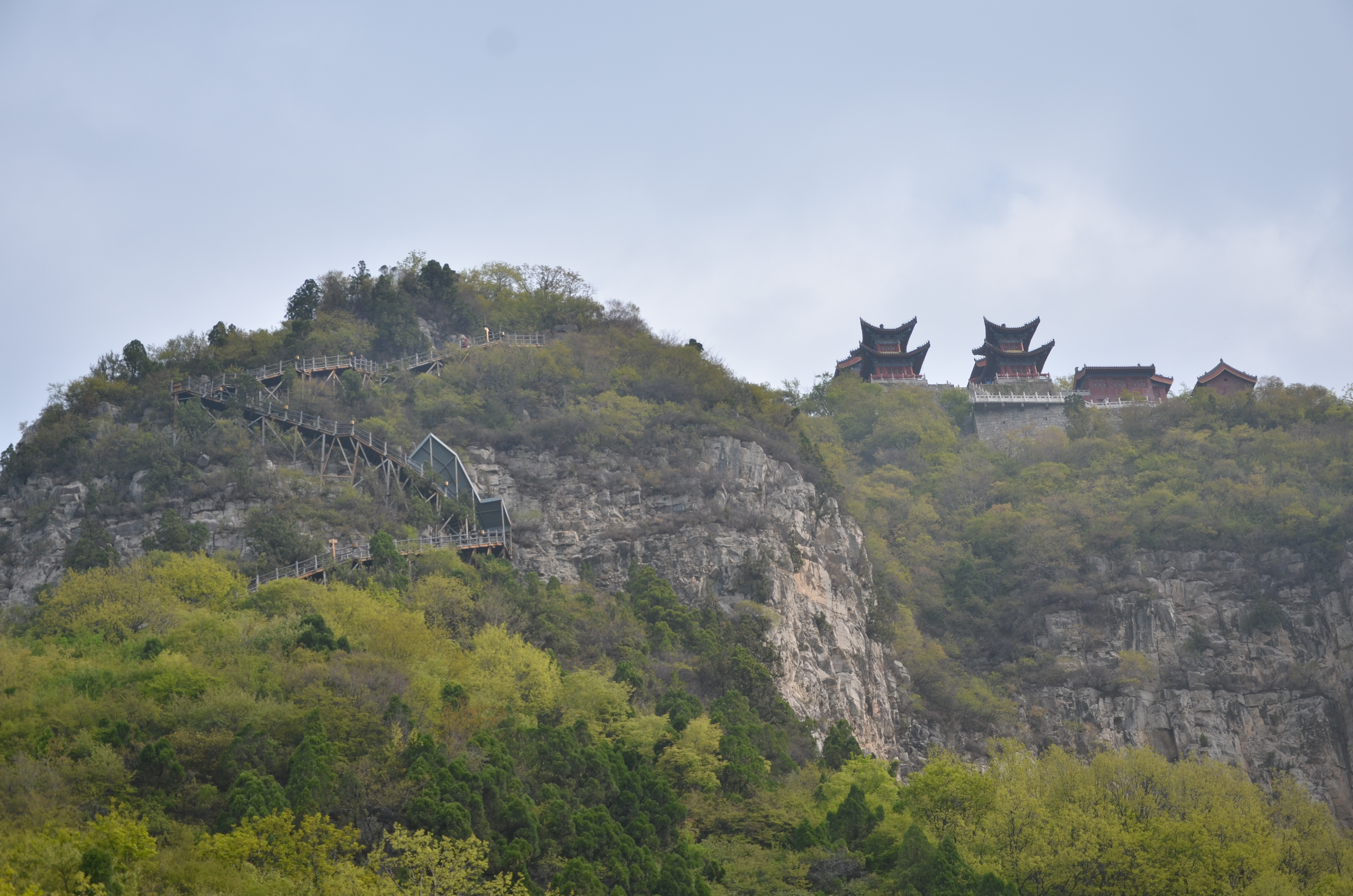 茱萸峰凤凰岭图片