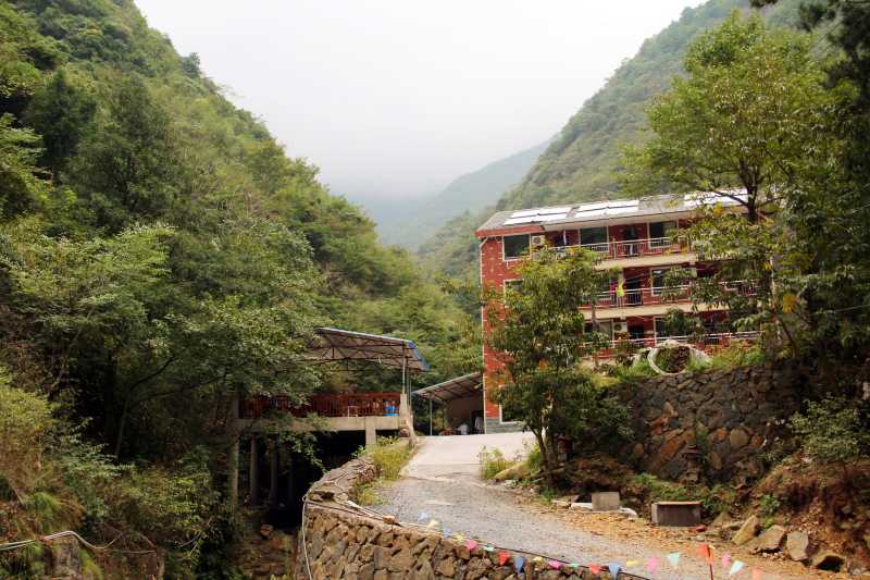 临安太湖源镇半山小瘾民宿-携程攻略