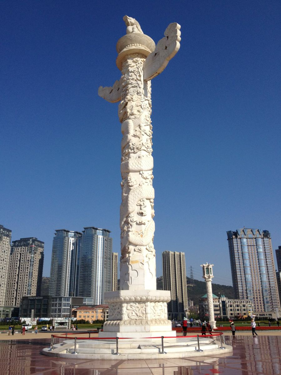                 中国最大的华表