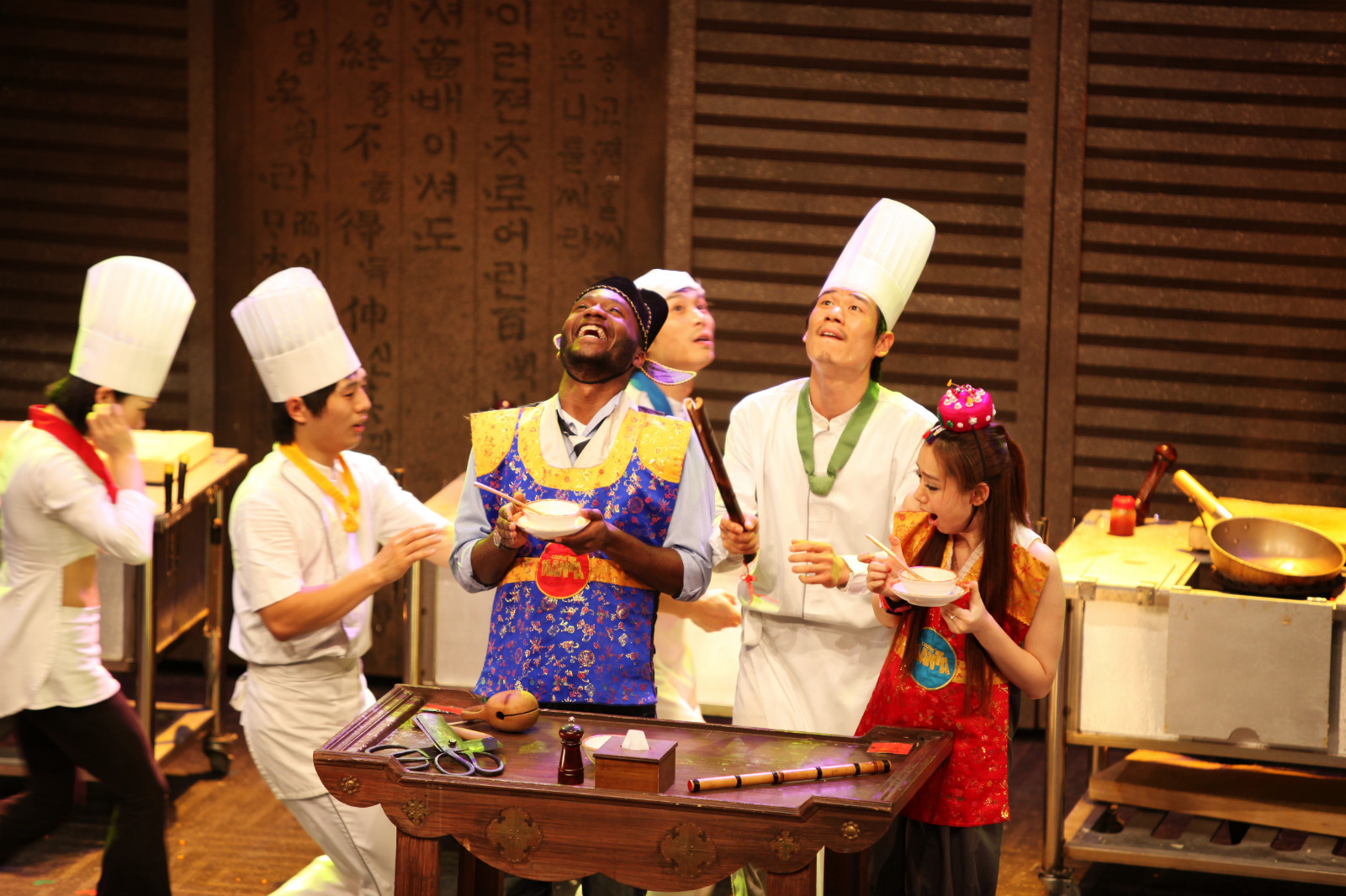 除了精彩的演技之外,剧