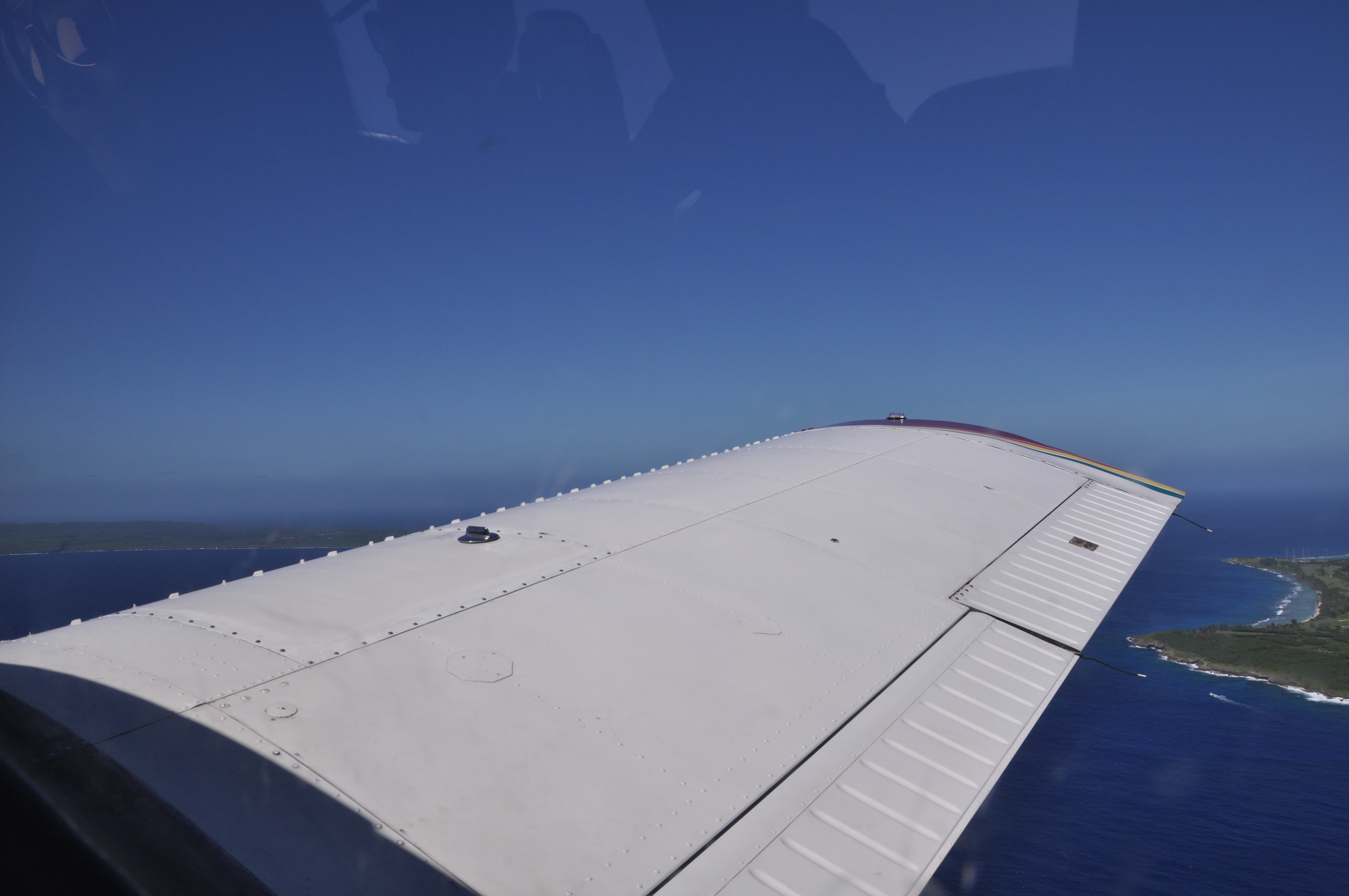 乘坐塞班岛与天宁岛之间唯一交通工具小飞机