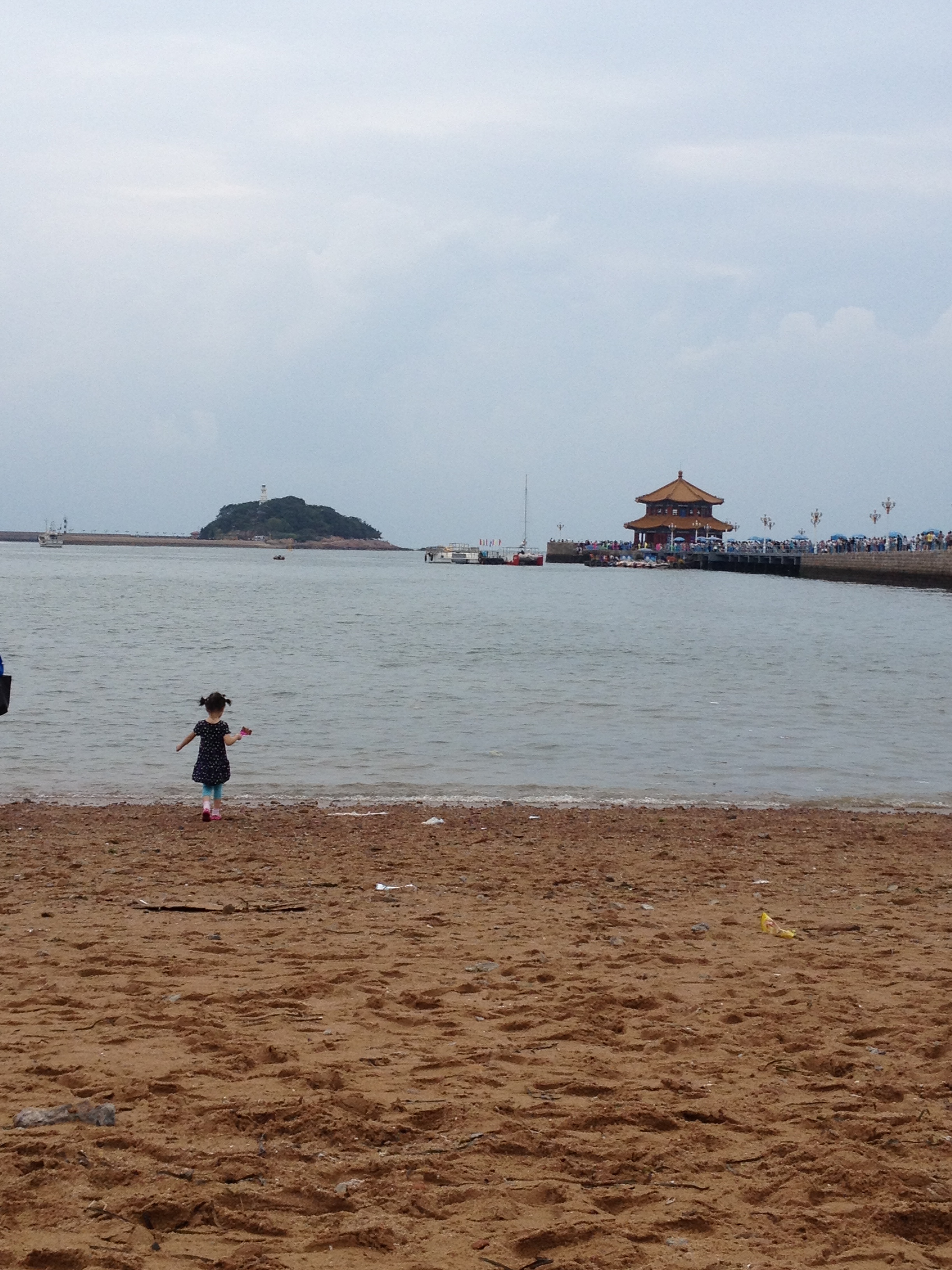 棧橋海水浴場,青島棧橋海水浴場攻略/地址/圖片/門票【攜程攻略】