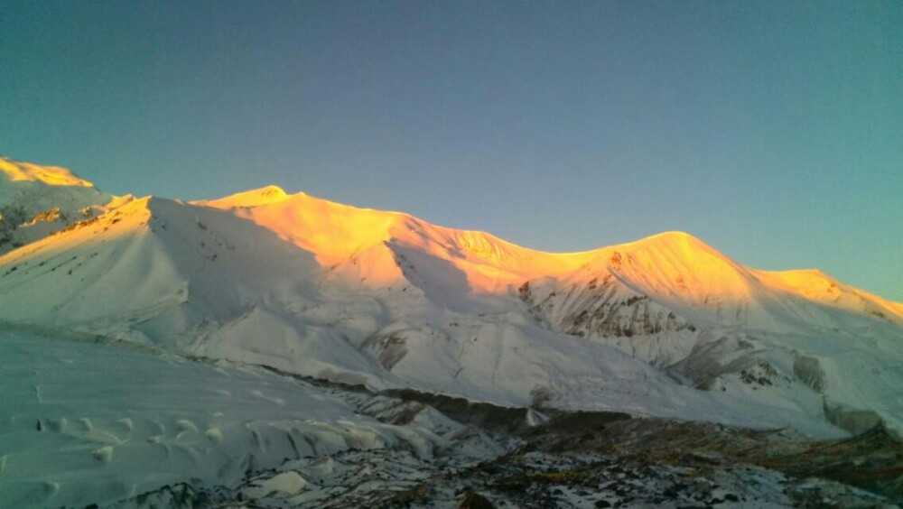 阿尼玛卿雪山观景台图片