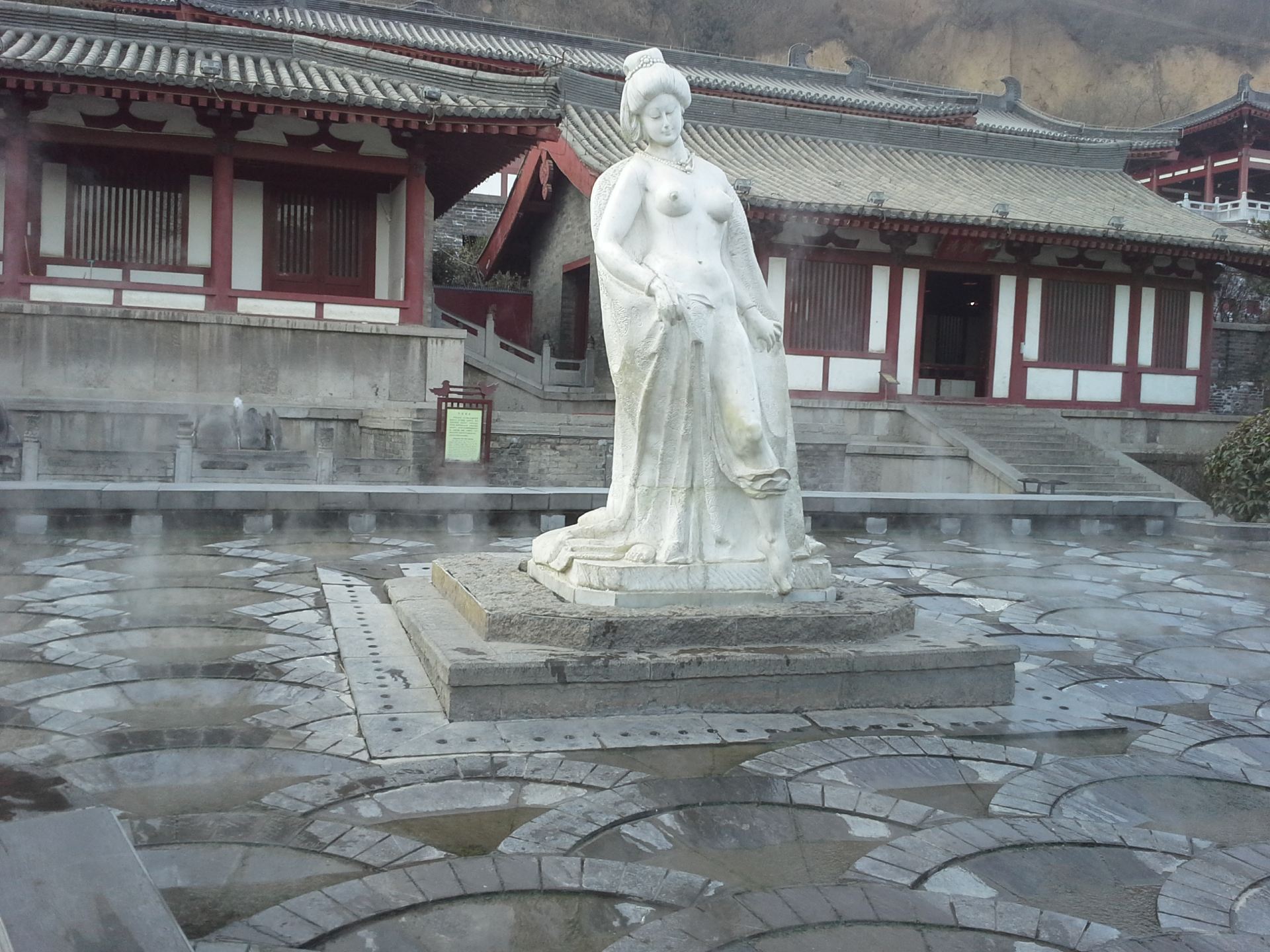 西安兵马俑 华清池4日跟团游(3钻)·1晚升级4星 火爆陕歌歌舞