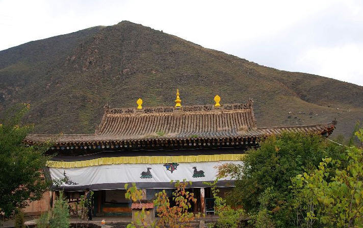 湟源扎藏寺图片