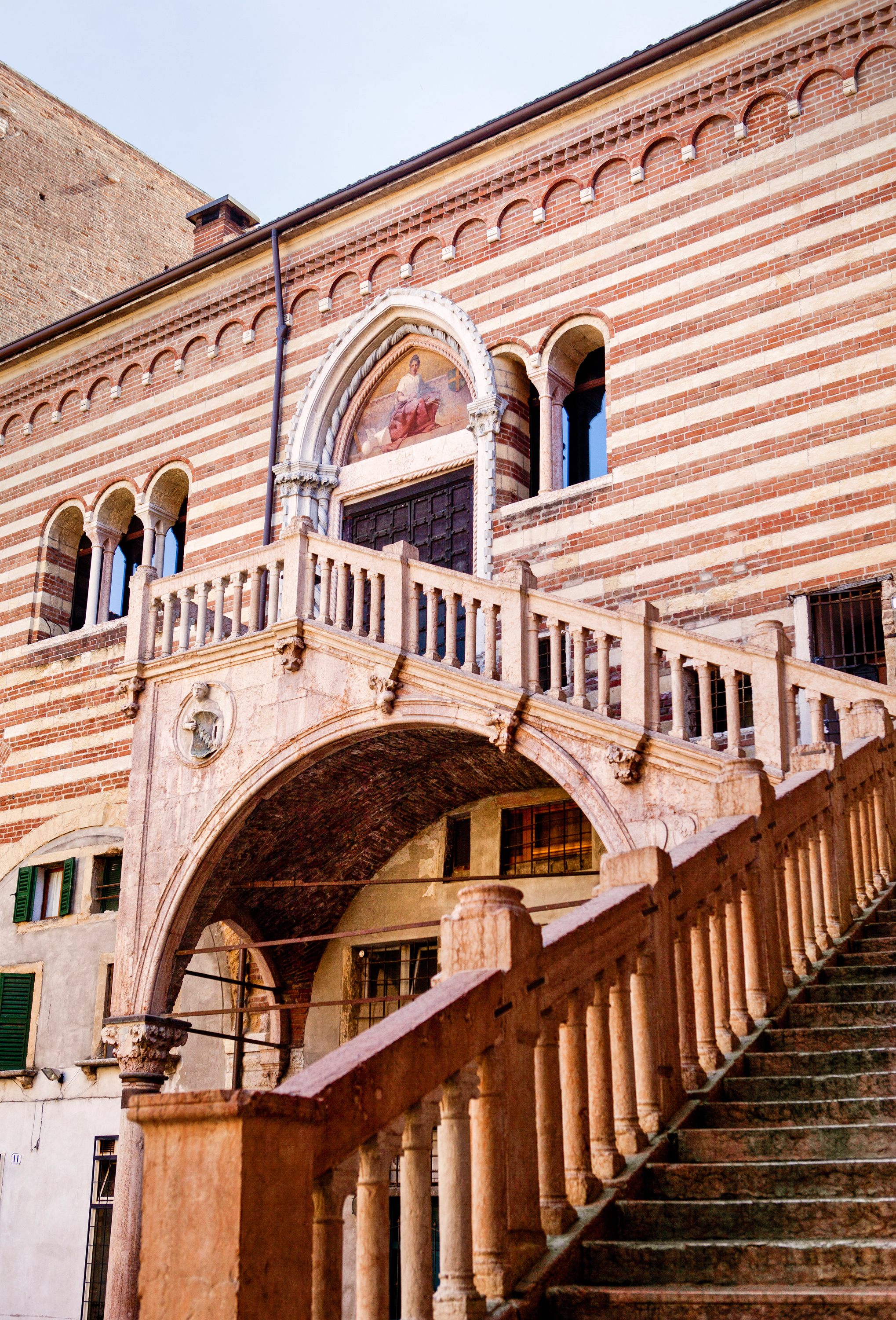 【携程攻略】维罗纳维罗纳景点,莎士比亚笔下罗密欧与茱丽叶的家,就