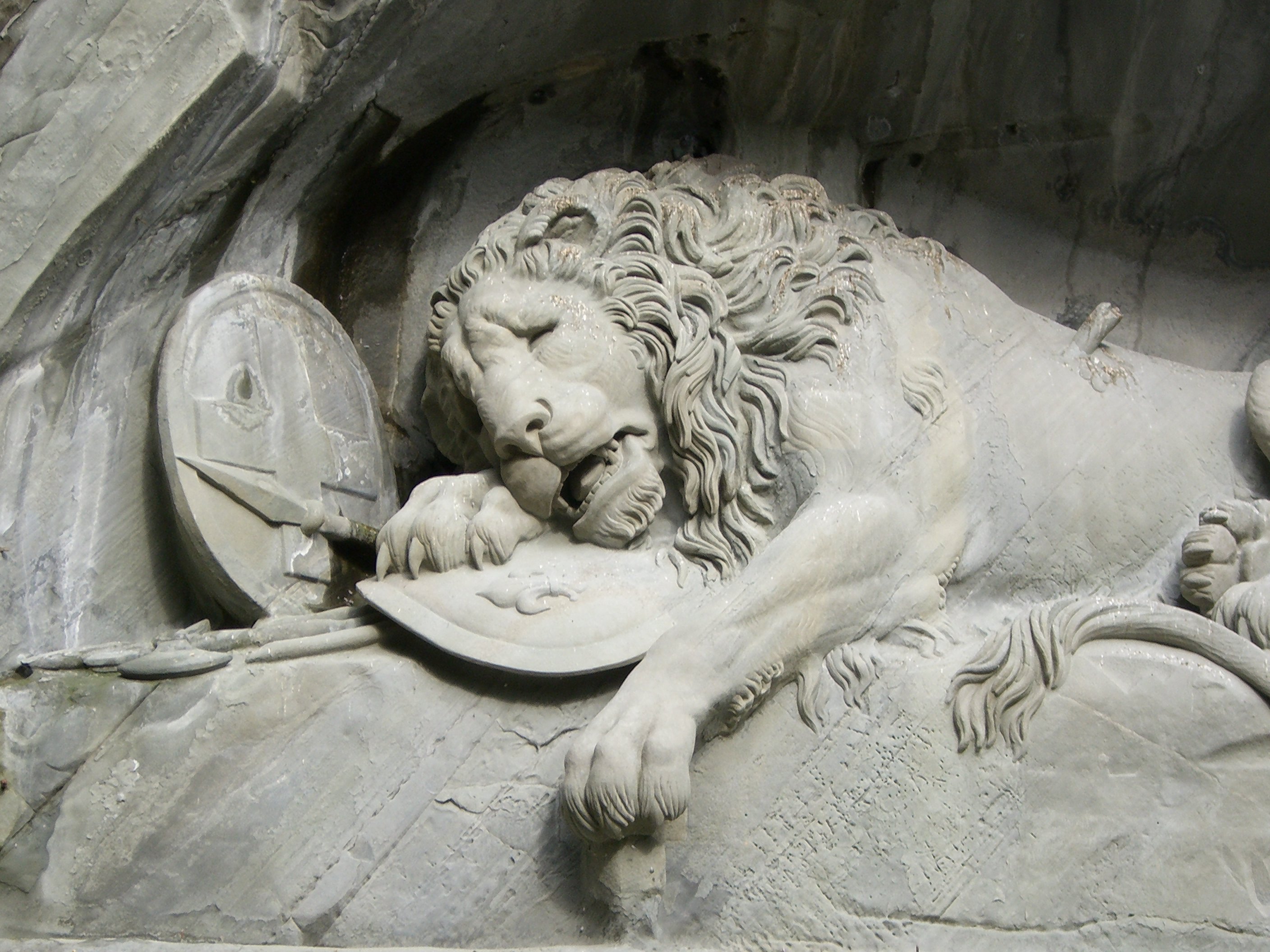 卢塞恩狮子纪念碑介绍图片