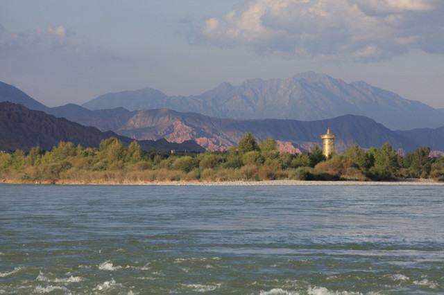 青海环湖包车四日游