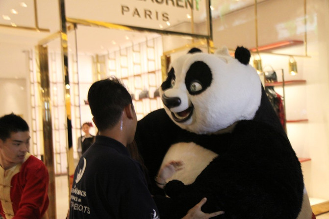 别样的澳门亲子游(黑沙海滩、梦工厂巡游)