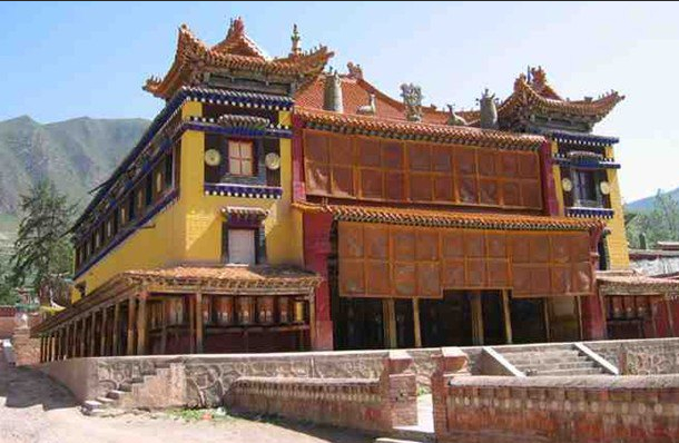 朝圣之旅 盘点甘南特色八大宗教寺庙