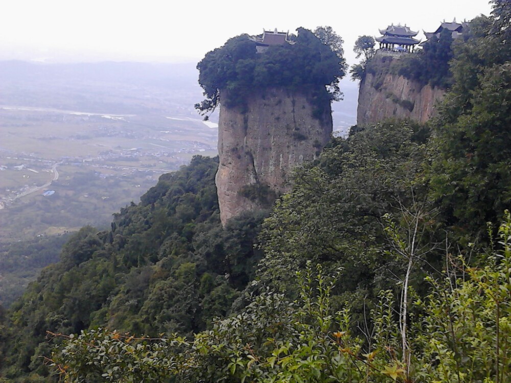 竇圌山