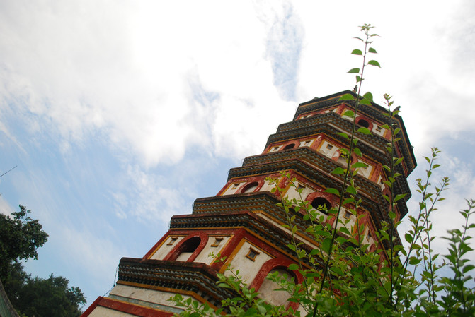 韶关百丈崖漂流,丹霞山游竹筏,南华禅寺祈福,入