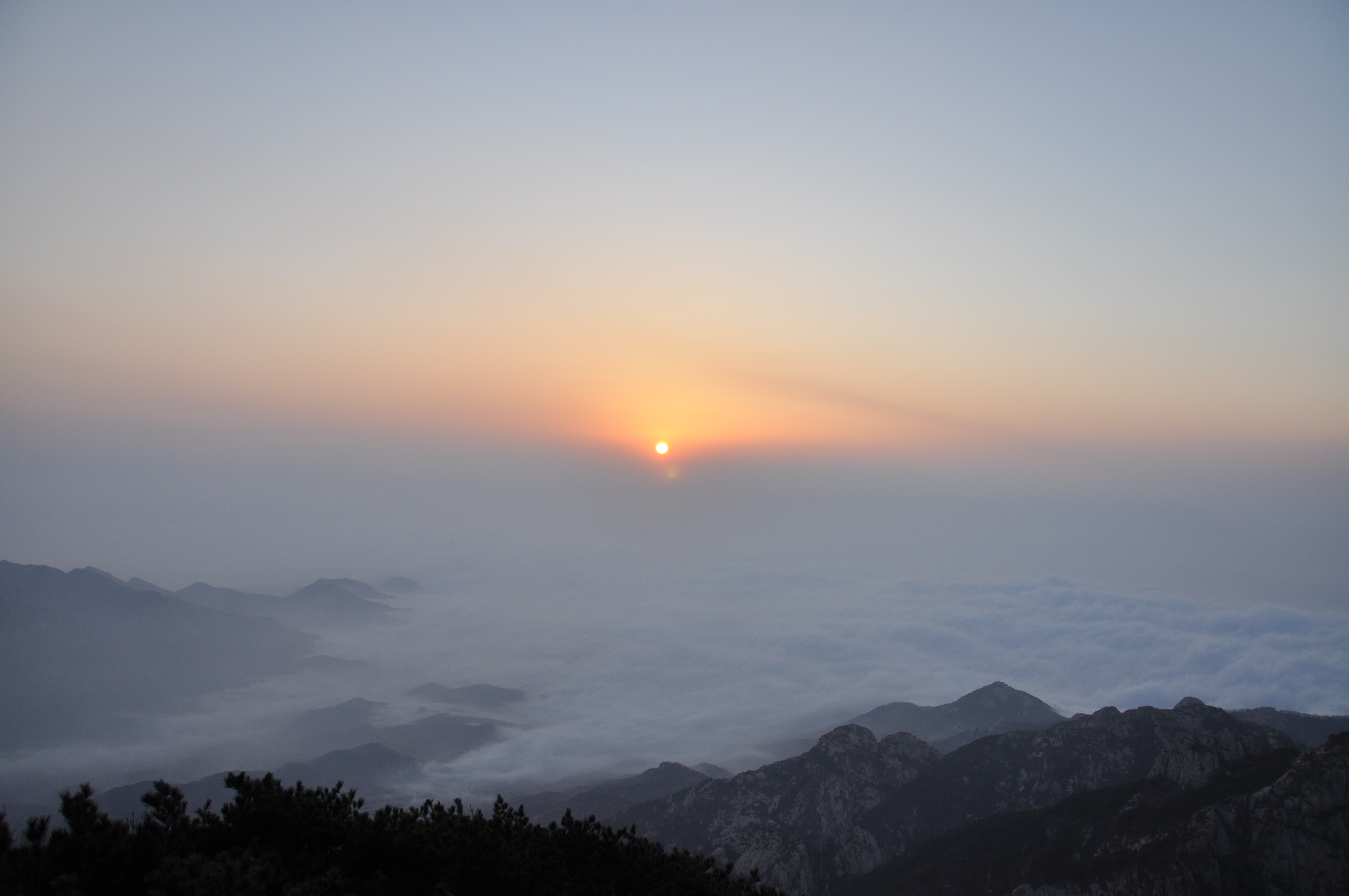  泰山日出 