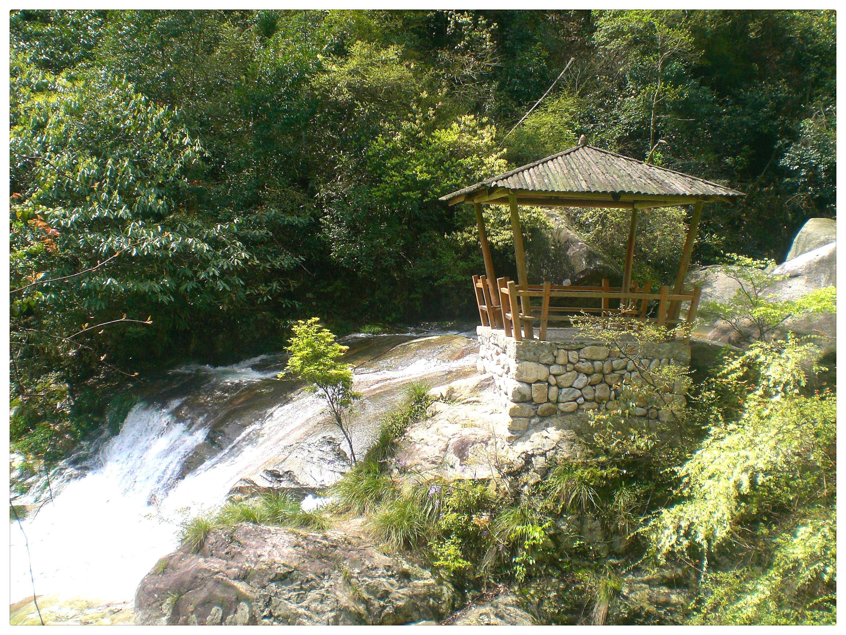 大鄣山卧龙谷旅游区图片