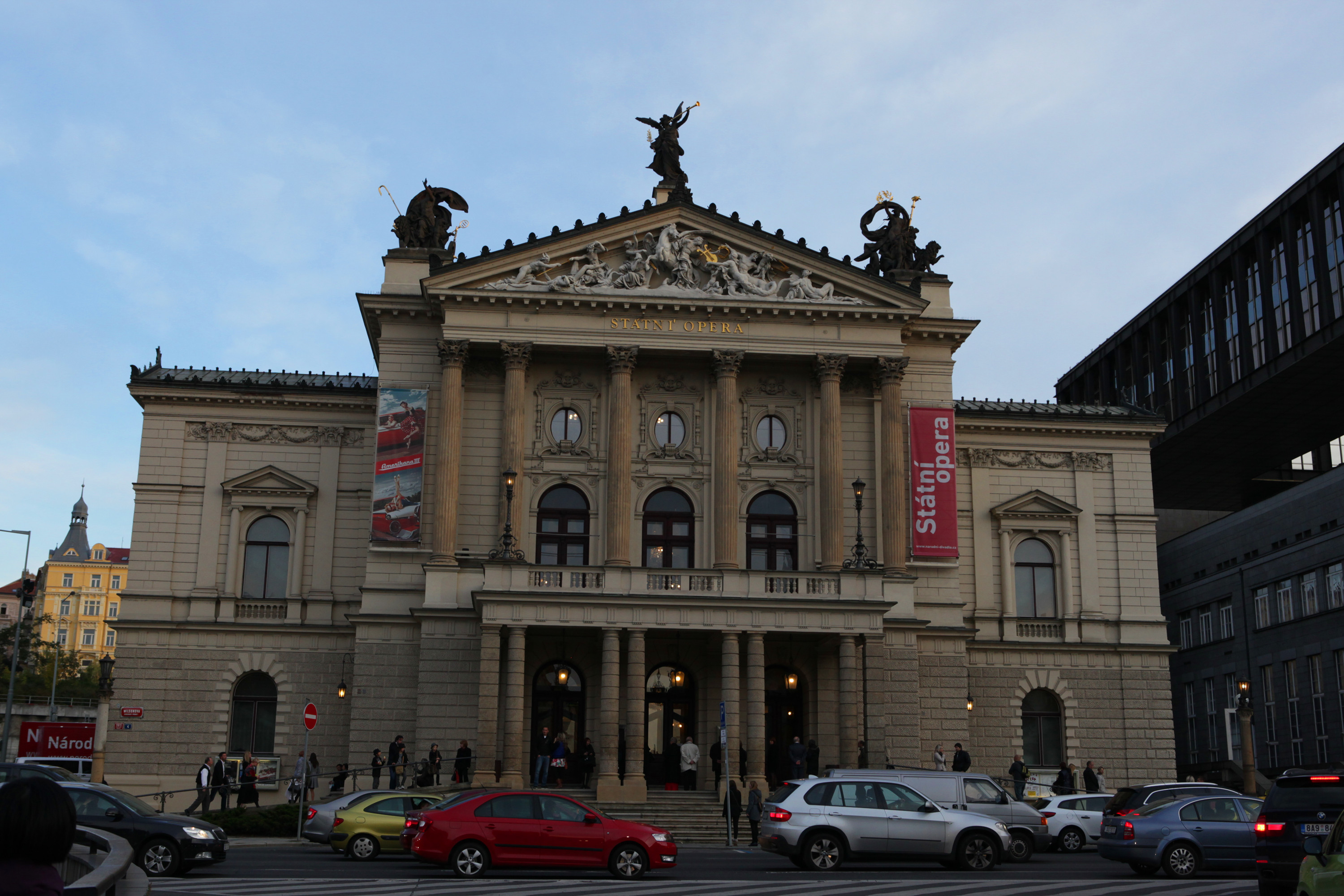 【携程攻略】布拉格国家歌剧院景点,布拉格有着很多的剧院,ticket